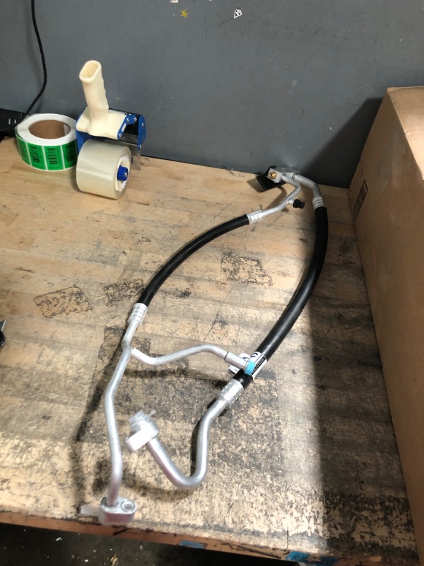 Photo 2 of UAC HA 10678C A/C Manifold Hose Assembly,127