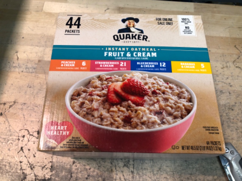 Photo 3 of **** NEW *** Quaker Instant Oatmeal Fruit & Cream Variety Pack,44 Count (Pack of 1) Fruit & Cream 4 Flavor Variety Pack