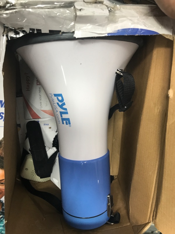 Photo 2 of Pyle - Pro - 50 Watts Megaphone/Lith.Batt/Aux in (PMP59IR)