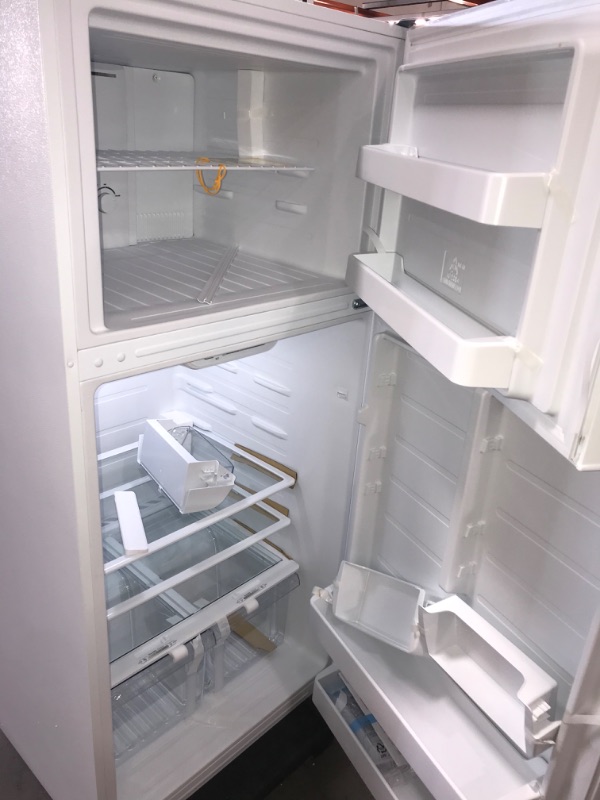 Photo 5 of 18 cu. ft. Top Freezer Refrigerator DOE in White
