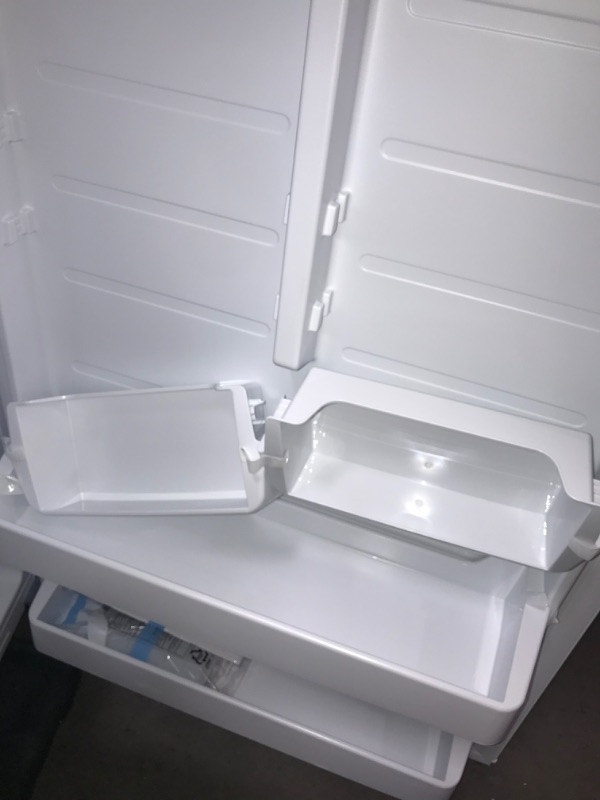 Photo 8 of 18 cu. ft. Top Freezer Refrigerator DOE in White
