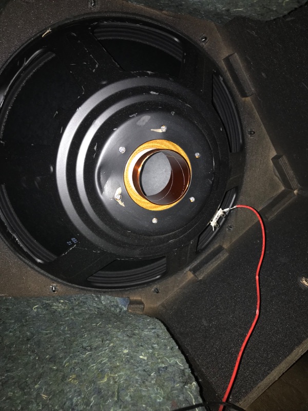Photo 1 of *MINOR DENTS IN CORNERS//INSIDE MAJOR DAMAGE//CRACKED FROM THE BACK *** Electro-Voice ELX200-18S 18 inch Passive Subwoofer (ELX200-18Sd4)