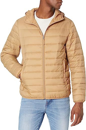 Photo 1 of Amazon Essentials Men's Lightweight Water-Resistant Packable Hooded Puffer Jacket- caramel size small 