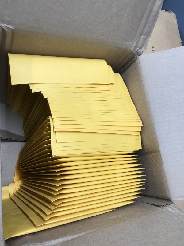 Photo 1 of Amazon Basics Kraft Bubble Mailer, 6" x 10" (Internal Size - 5.75" x 9"), 50-Pack 50 pack 6" x 10"