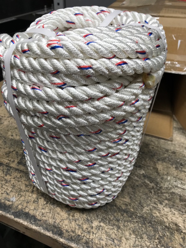 Photo 1 of "netuera 5/8In x 150FT Double Braid Polyester Arborist Bull Rope | Rigging Hoisting Line Utility Rope | High Strength Tree Rope,White with Blue & Red Tracers"