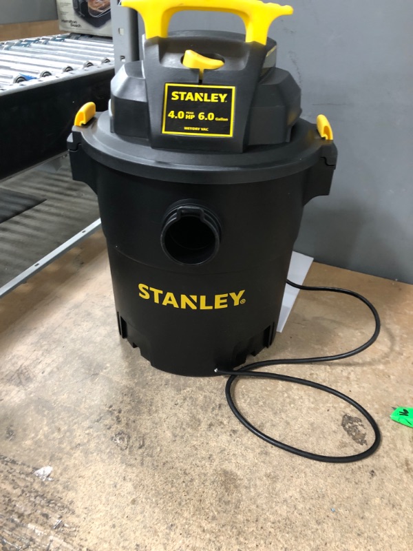 Photo 2 of *parts only* Stanley - SL18116P Wet/Dry Vacuum, 6 Gallon, 4 Horsepower Black