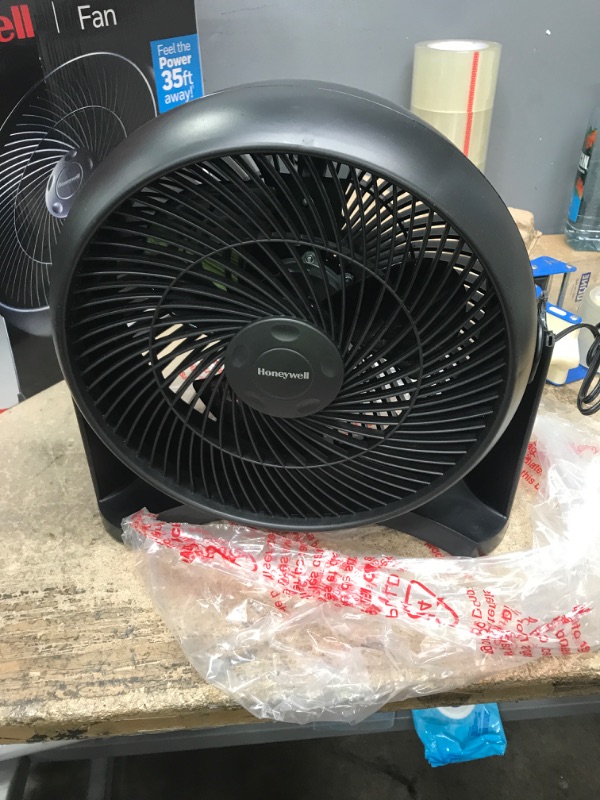 Photo 2 of 12 in. 3 Speed Whole Room Circulator Floor Fan