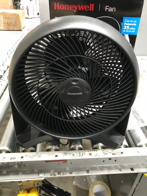 Photo 2 of 12 in. 3 Speed Whole Room Circulator Floor Fan