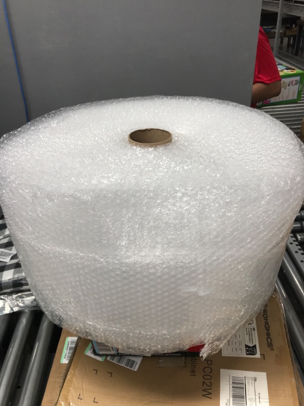 Photo 2 of Yens Elite Cushioning Roll 3/16 Perforated 12 Bubble Rolls Small 12 Width 700 feet 12"-700ft