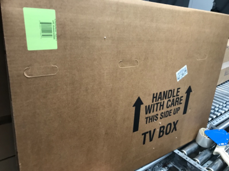 Photo 3 of uBoxes TV Moving Box (TV Moving Box - 2 Pack)