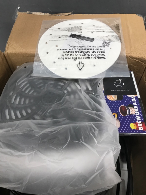 Photo 1 of ***POWERS ON*** Chefman TurboFry Air Fryer