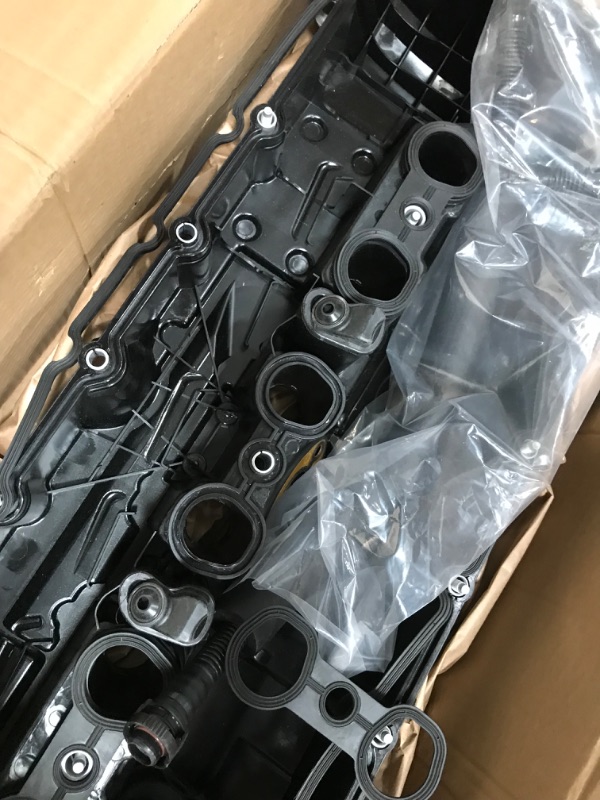 Photo 3 of **USED ITEM**
MITZONE N52 Engine Valve Cover Kit with Oil Cap & PCV Hose Compatible with BMW E82 128i, E9X 323i 328i, E60 528i, E70 X5 3.0si, E83 X3, E85 Z4, E89 Z4, F10 528i N52/ N51 SULEV
