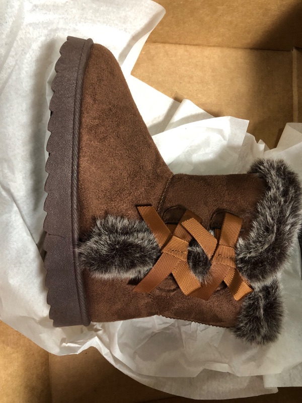 Photo 1 of Womens Ankle winter boots (size 6 color  brown)