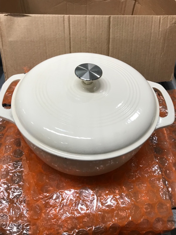 Photo 1 of Amazon Basics Enameled Cast Iron Covered Dutch Oven, 6-Quart, White White 6-Quart