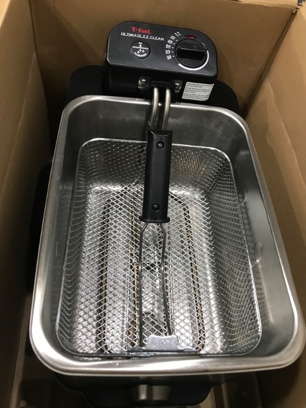 Photo 2 of **MISSING POWER CORD**
T-fal Deep Fryer with Basket, Stainless Steel, Easy to Clean Deep Fryer, Oil Filtration, 