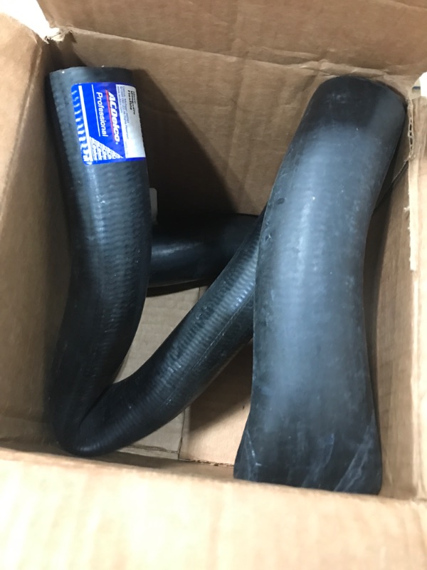 Photo 2 of ACDelco Gold 24046L Molded Lower Radiator Hose