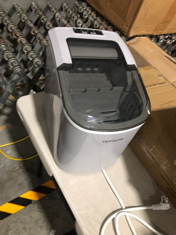 Photo 3 of **PARTS ONLY, NON-FUNCTIONAL** FRIGIDAIRE EFIC189-Silver Compact Ice Maker, 26 lb per Day, Silver (Packaging May Vary) Silver Ice Maker