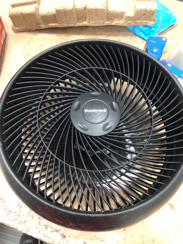 Photo 2 of ***POWERS ON*** Honeywell HT-908 TurboForce Room Air Circulator Fan, Medium, Black –Quiet Personal Fanfor Home or Office, 3 Speeds and 90 Degree Pivoting Head