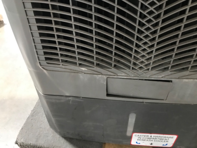 Photo 3 of **BROKEN!!! FOR PARTS ONLY!!**Hessaire 2,200 CFM 2-Speed Portable Evaporative Cooler, Gray