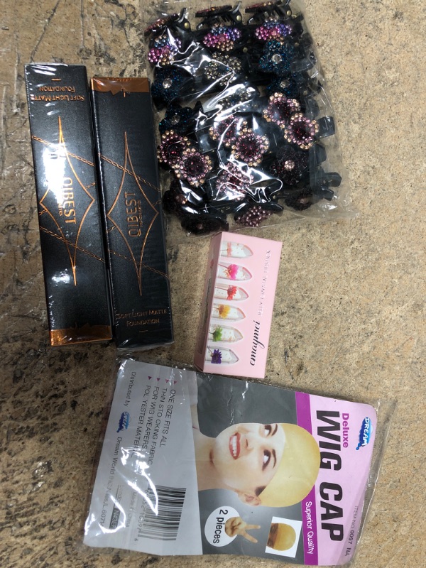 Photo 1 of BUNDLE OF WOMENS BEAUTY ITEMS