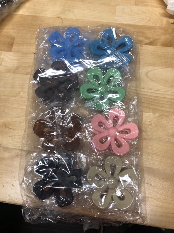 Photo 2 of Flower Hair Clips 8PCS Hair Claw Clips For Women Thick Hair Matte Large Claw Clips Hair Jaw Clips Cute Big Dasiy Hair Clips Non Slip Strong Hold For Women Thin Hair, Hair Accessories For Women Girls Gifts 8 Colors----- ---COLORS MAY VARY 