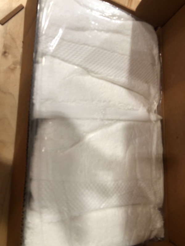 Photo 1 of Amazon Aware 100% Organic Cotton Plush Bath Towels - Hand Towels, 4-Pack, White White Hand Towel (Pack of 4)