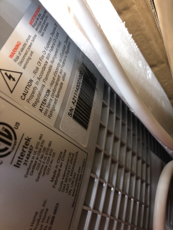 Photo 4 of ***PARTS ONLY**  FRIGIDAIRE EFIC189-Silver Compact Ice Maker, 26 lb per Day, Silver (Packaging May Vary) Silver Ice Maker