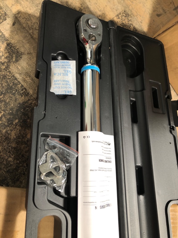 Photo 4 of 1/2 inch Drive Digital Torque Wrench (12.5-250 ft.-lb./17-340 N.m), Heavy Duty Electronic Torque Wrench with Buzzer and LCD Flash Notification, Accurate up to ±2% with Certificate of Calibration