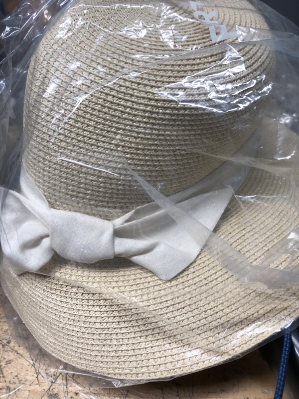 Photo 2 of FURTALK Wide Brim Womens Sun Hat 
