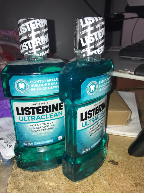 Photo 1 of (2PK BUNDLE) Listerine Ultraclean Oral Care Antiseptic Mouthwash to Help Fight Bad Breath Germs Gingivitis Plaque and Tartar Oral Rinse Mouthwash (Pack of 1)