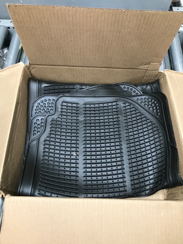 Photo 1 of Car Mats Model unknown