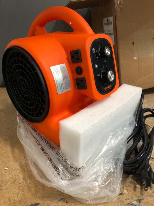 Photo 3 of **BRAND NEW** VEVOR Floor Blower, 1/4 HP, 1000 CFM Air Mover for Drying and Cooling, Portable Carpet Dryer Fan with 4 Blowing Angles and Time Function, for Janitorial, Home, Commercial, Industrail Use, ETL Listed
