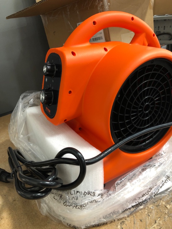 Photo 2 of **BRAND NEW** VEVOR Floor Blower, 1/4 HP, 1000 CFM Air Mover for Drying and Cooling, Portable Carpet Dryer Fan with 4 Blowing Angles and Time Function, for Janitorial, Home, Commercial, Industrail Use, ETL Listed
