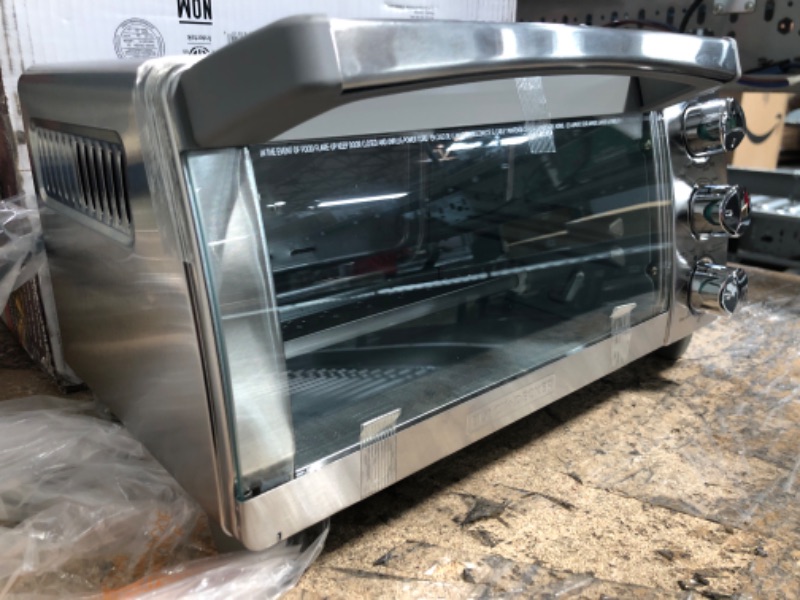 Photo 4 of *new* BLACK+DECKER 4-Slice Toaster Oven with Natural Convection, Stainless Steel, TO1760SS