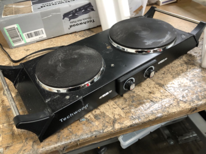 Photo 2 of *MINOR DAMAGE* Techwood 1800W Hot Plate Portable Electric Stove Countertop Double Burner with Adjustable Temperature & Stay Cool Handles, 7.5” Cooktop for RV/Home/Camp, Compatible for All Cookwares
