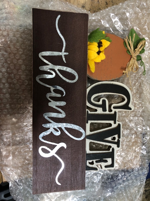 Photo 1 of HOME DECOR "GIVE THANKS"