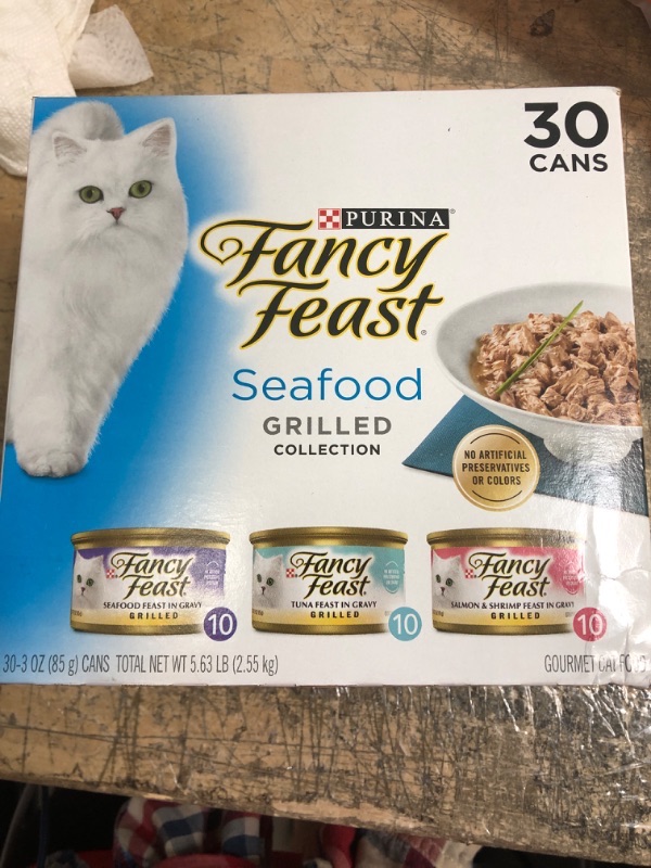 Photo 2 of *** EXP MARCH 2025 *** Purina Fancy Feast Grilled Seafood Feast Variety Cat Food - 30 pack, 3 oz cans