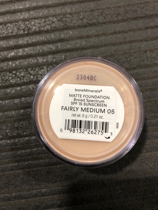 Photo 2 of bareMinerals Original Matte Loose Powder Foundation SPF 15