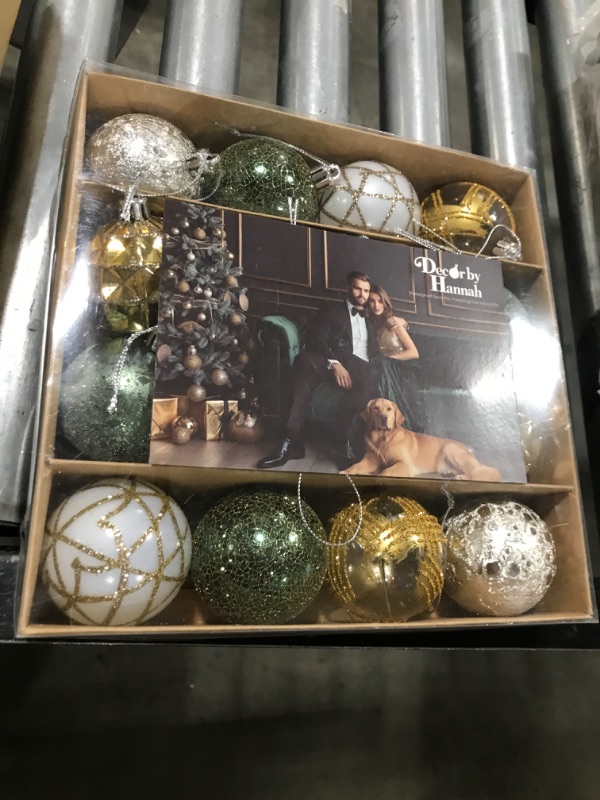 Photo 2 of DecorbyHannah Christmas Ornaments Decorations,21ct Green Gold Christmas Tree Ornaments Set, Shatterproof Decorative Hanging Ball Ornaments for Christmas Tree, Xmas Ornaments Bulk for Table Decor