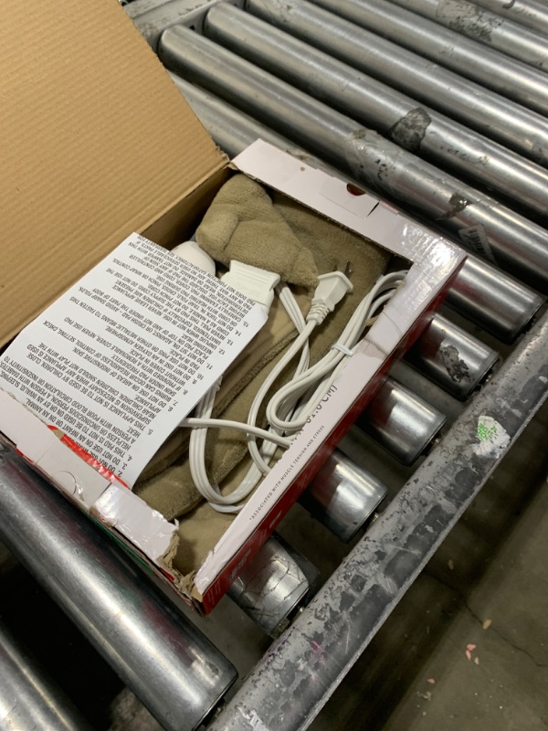 Photo 1 of Sunbeam Premium Sunbeam Heating Pad with Compact Storage, King Size, Beige