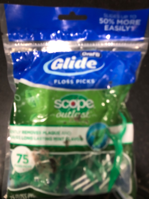 Photo 2 of Oral-B Glide Complete with Scope Outlast Mint Flavor Floss Picks 75 Count