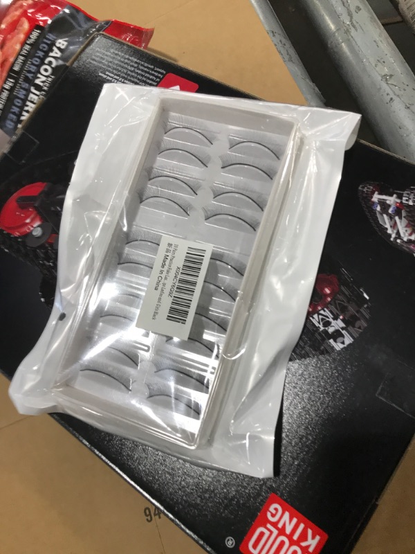 Photo 1 of 10 Pairs Practice Fake Lashes Waterproof False Eyelashes False Eyelashes Strips Ladies and Girls Black