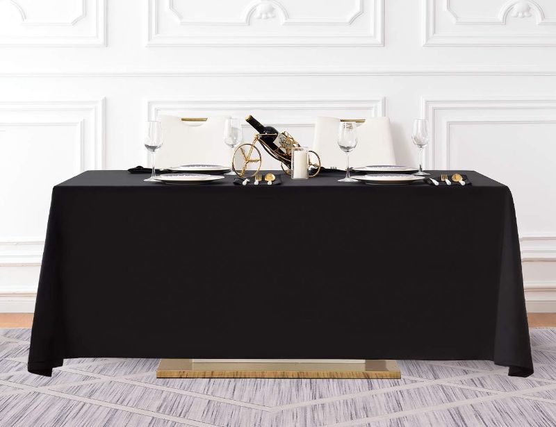 Photo 1 of  Black table cloth