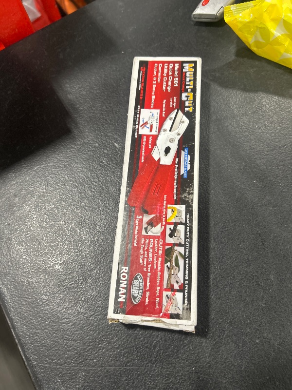 Photo 1 of RONAN Multi-Cut Quick Change Utility Cutter, Razor Sharp Multipurpose Cutting Tool Cuts Cable, Wood, Carpet, Laminate Tile, Vinyl, Rubber, Shrubs, For Professionals and DIY