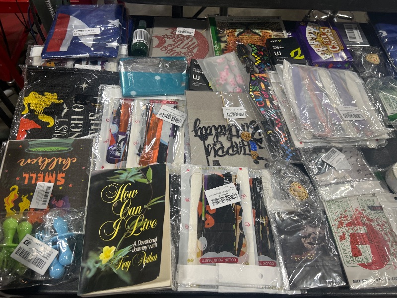 Photo 1 of BOX LOT **VARIOUS ITEMS** FINAL SALE NO RETURNS 