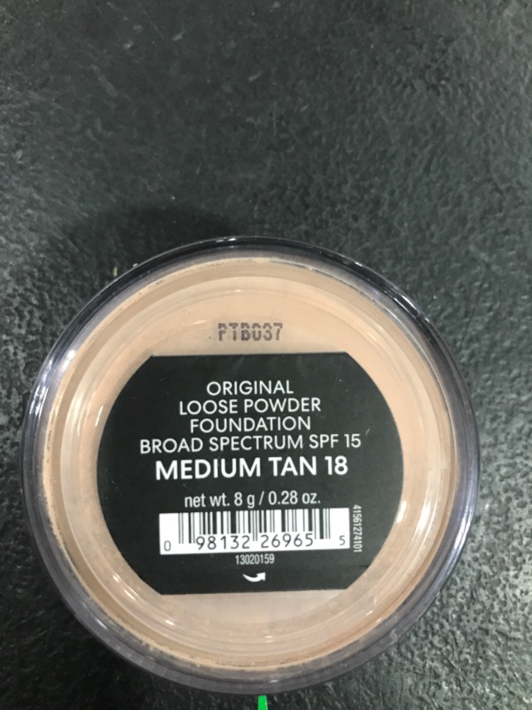 Photo 2 of bareMinerals Original Loose Powder Foundation SPF 15