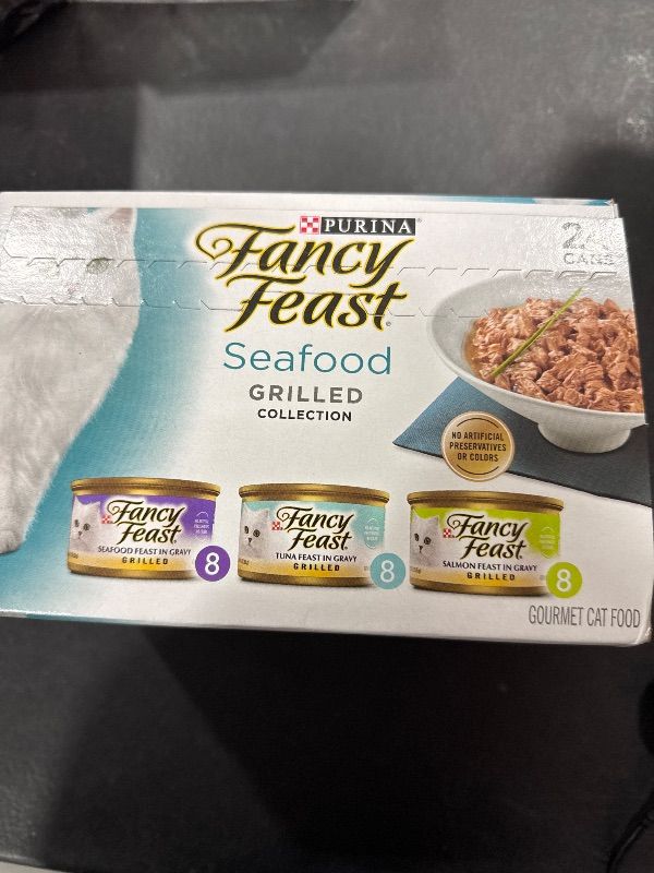 Photo 2 of Purina Fancy Feast Gravy Wet Cat Food Variety Pack, Seafood Grilled Collection - (24) 3 oz. Cans 2026