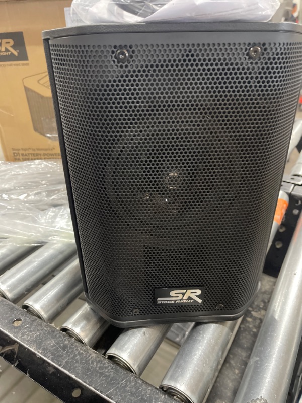 Photo 2 of Stage Right by Monoprice D1 Battery-powered Portable PA Speaker System with Class D Amp and Bluetooth Streaming
