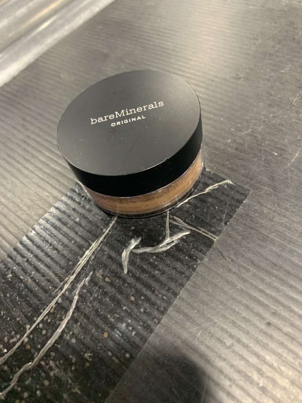 Photo 1 of bareMinerals Mineral Veil Translucent Setting Powder, Weightless Blurring, Baking + Finishing Powder Makeup, Extends Makeup Wear, Talc Free, Vegan
