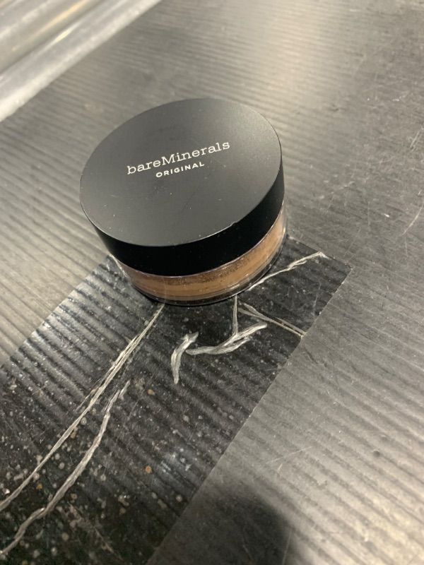 Photo 1 of bareMinerals Mineral Veil Translucent Setting Powder, Weightless Blurring, Baking + Finishing Powder Makeup, Extends Makeup Wear, Talc Free, Vegan
